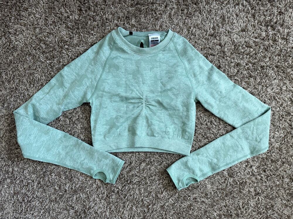 Gymshark Workout Crop Top Size Small Long Sleeve Activewear Women's